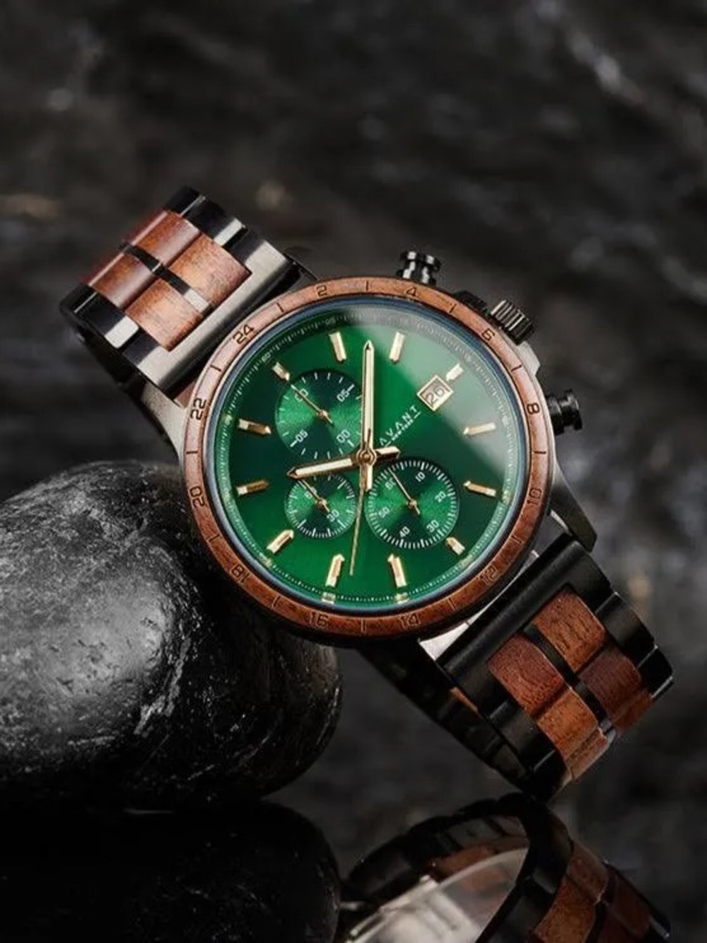 AVANTWOOD Imperial EvergladeEmerald Chronograph Watch - Picture 3 of 6